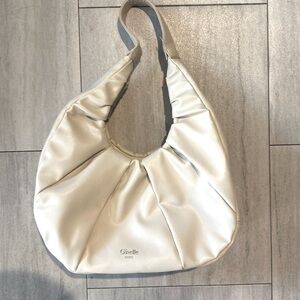 Giselle Paris purse
